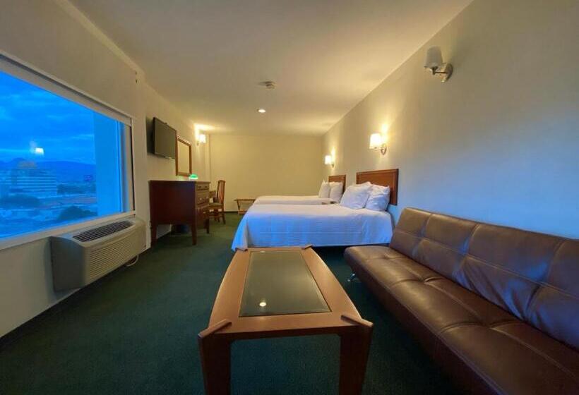 سوییت جونیور, Enterprise Inn Poliforum