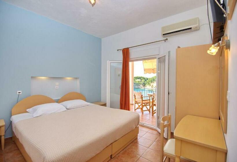 اتاق استاندارد با چشم‌انداز دریا, Kavos