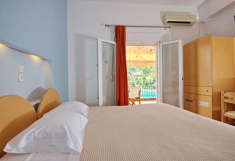اتاق استاندارد با چشم‌انداز دریا, Kavos