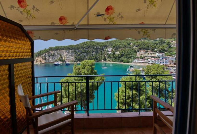 اتاق استاندارد با چشم‌انداز دریا, Kavos