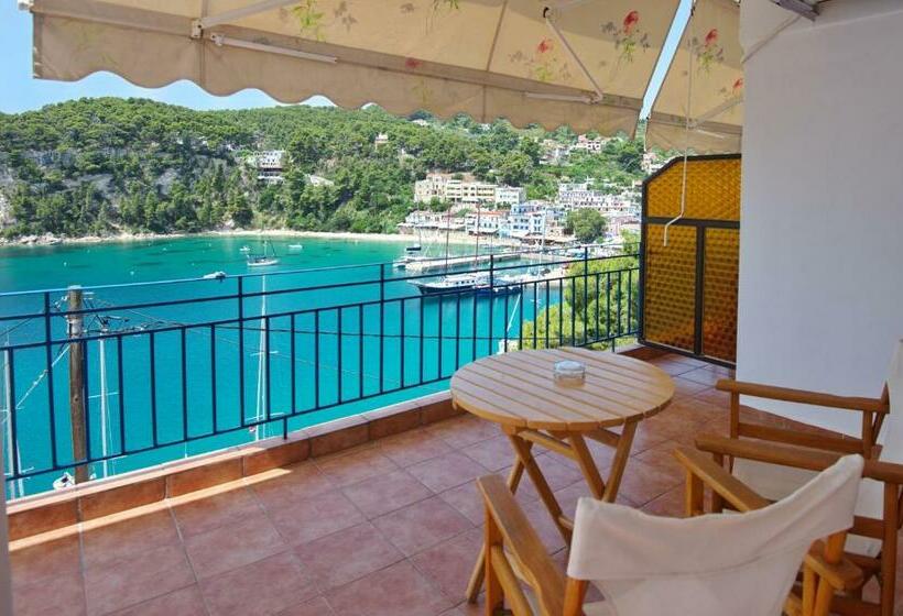 اتاق استاندارد با چشم‌انداز دریا, Kavos