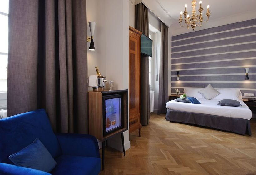 Premium Room, Lungarno Vespucci 50