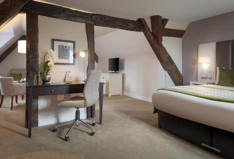 带大床的小型套房, Albrighton Hall Hotel And Spa, A Member Of Radisson Individuals
