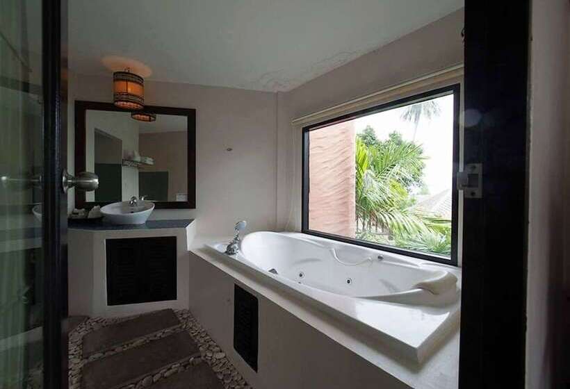 اتاق لوکس با چشم‌انداز باغ, Merit Resort Samui