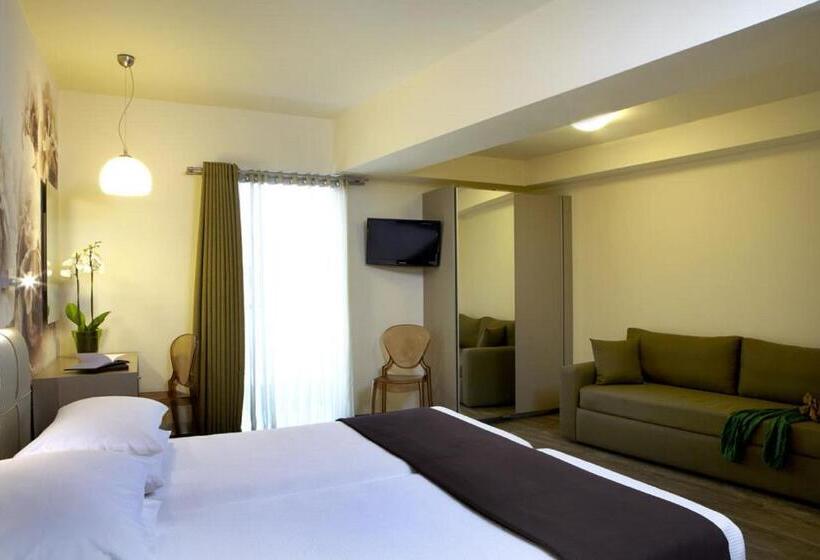 Семейный Номер Боковой Вид на Море, Mouikis Hotel Kefalonia