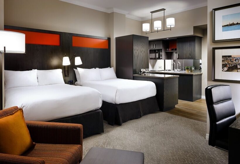 Suite Superior, One King West Hotel And Residence