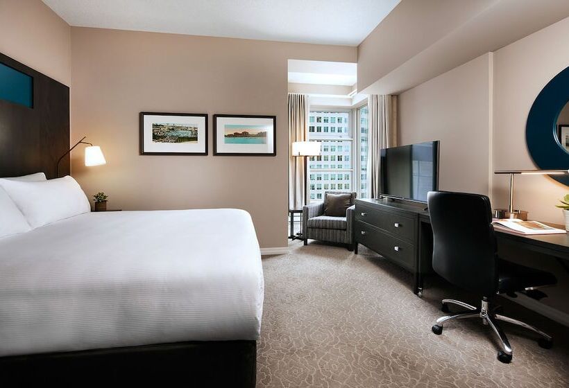 Suit Deluxe, One King West Hotel And Residence
