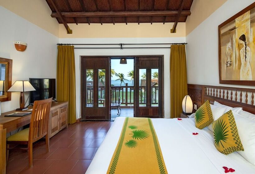 اتاق لوکس با چشم‌انداز دریا, Palm Garden Beach Resort & Spa