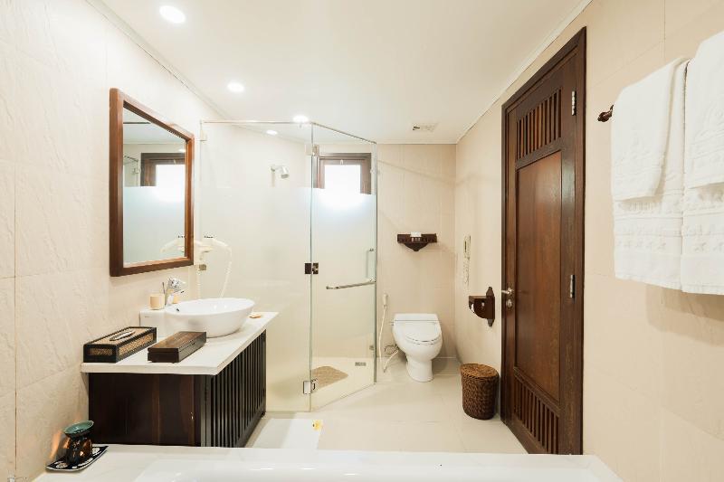 اتاق لوکس با چشم‌انداز باغ, Palm Garden Beach Resort & Spa