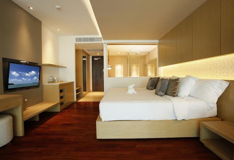 Deluxe Room, Phuket Graceland Resort And Spa   Sha Extra Plus