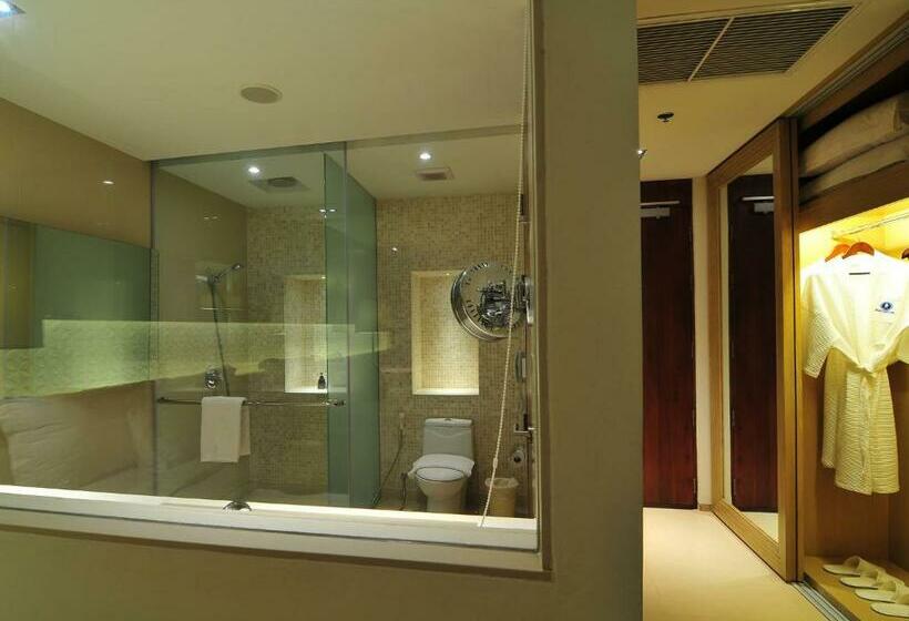 اتاق لوکس, Phuket Graceland Resort and Spa