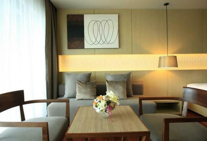اتاق لوکس, Phuket Graceland Resort and Spa