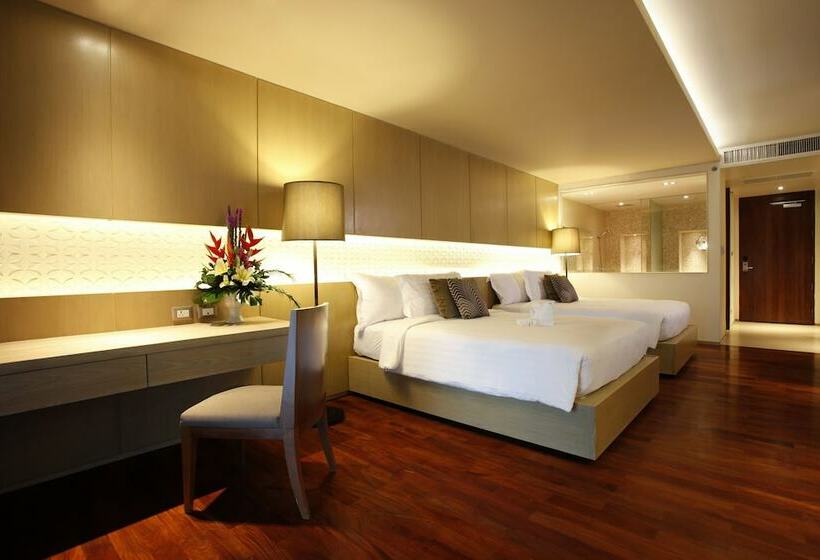 Deluxe Room, Phuket Graceland Resort And Spa   Sha Extra Plus