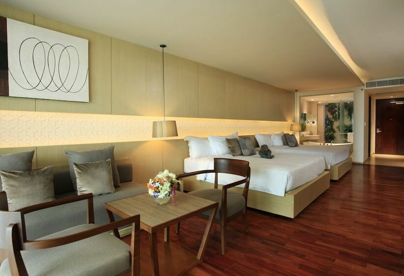 Deluxe Room, Phuket Graceland Resort And Spa   Sha Extra Plus