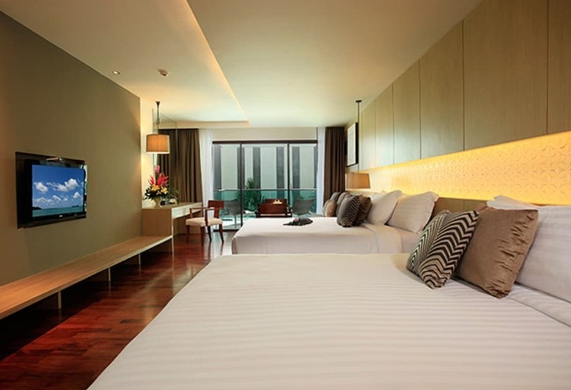 Deluxe Room, Phuket Graceland Resort And Spa   Sha Extra Plus