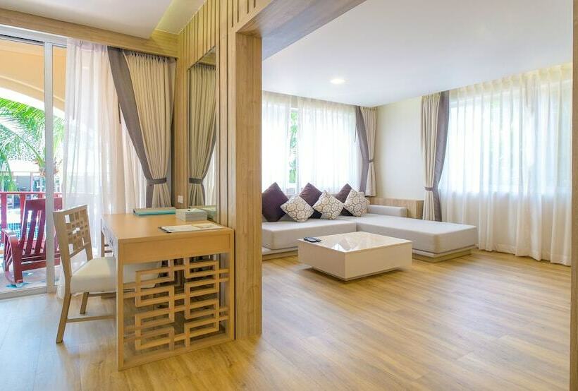 اتاق خانوادگی, Phuket Graceland Resort and Spa