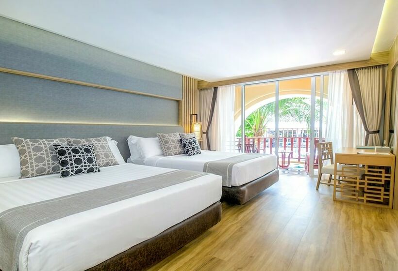 اتاق خانوادگی با چشم‌انداز استخر, Phuket Graceland Resort and Spa