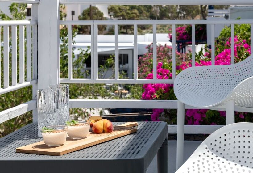 سوییت, Rivari Santorini