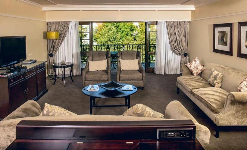 Suite Cama King, Southern Sun Bloemfontein