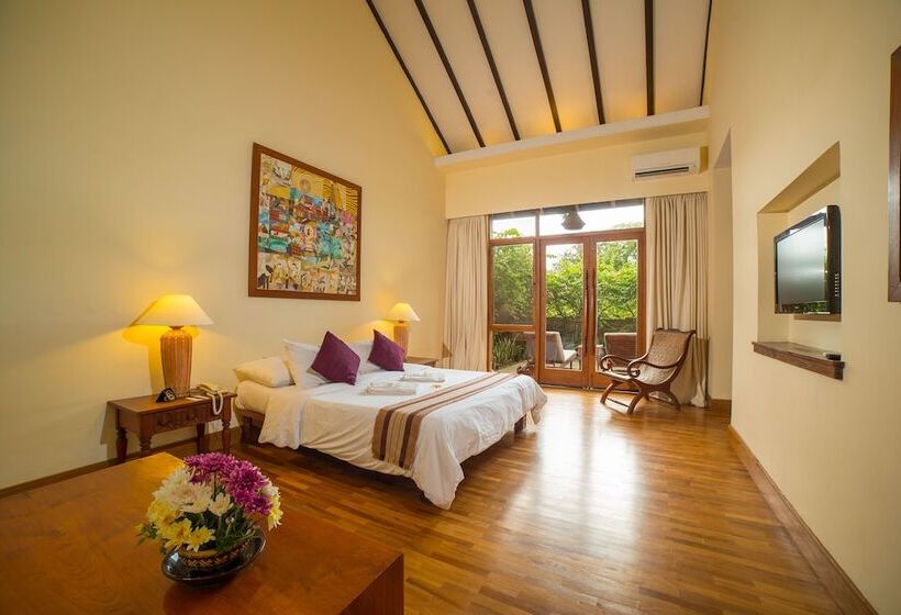 اتاق لوکس, The Hotel @ Tharabar Gate
