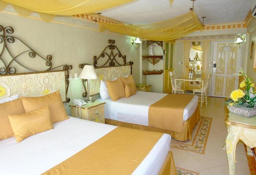 标准三人间, Villa Las Margaritas Plaza Cristal