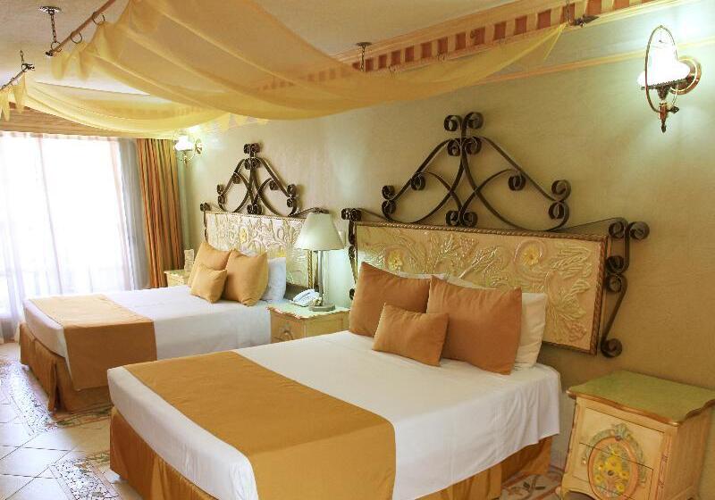 اتاق استاندارد چهار تخته, Villa Las Margaritas Plaza Cristal