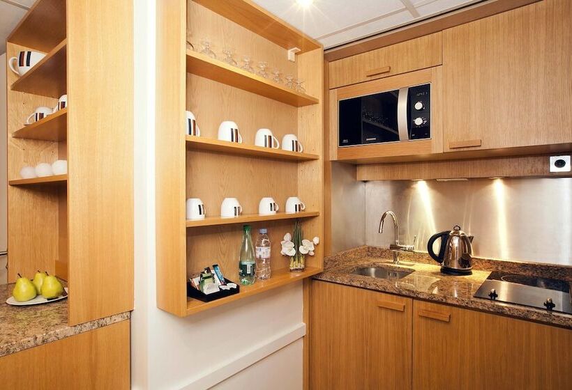 استودیوی استاندارد, Residhome Paris Opéra