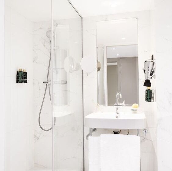 استودیوی استاندارد, Residhome Paris Opéra
