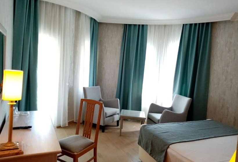 Habitación Estándar, X Life  Sarıgerme 18  Adult