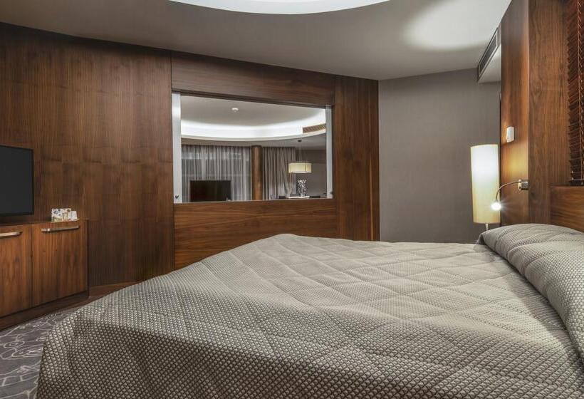 سوئیت رویال, Concorde De Luxe Resort  Prive Ultra All Inclusive