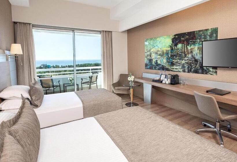 اتاق سه نفره دلوکس با چشم‌انداز دریا, Concorde De Luxe Resort  Prive Ultra All Inclusive