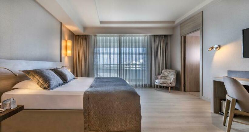 سوییت جونیور, Concorde De Luxe Resort  Prive Ultra All Inclusive