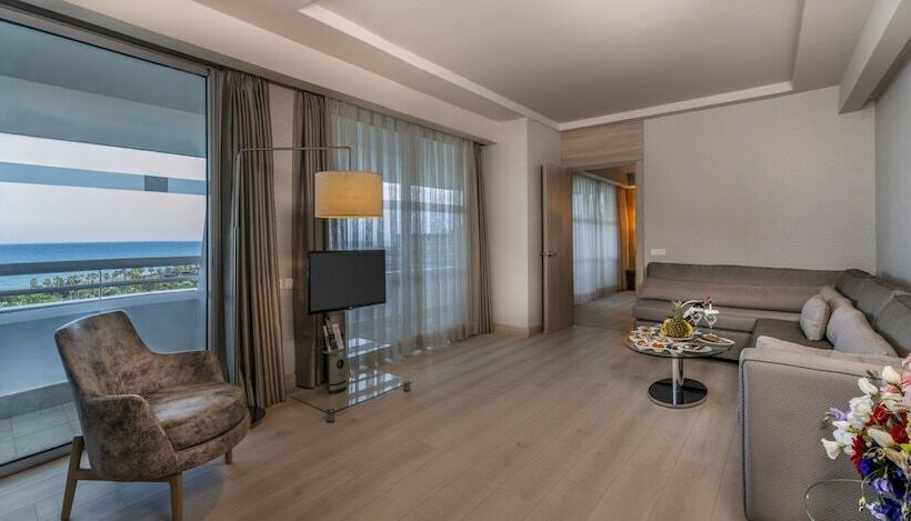 سوییت خانوادگی, Concorde De Luxe Resort  Prive Ultra All Inclusive