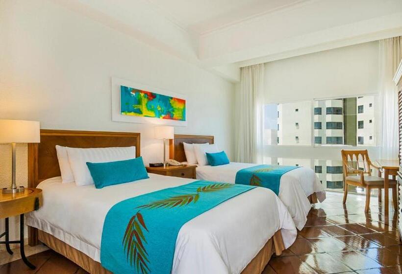 Quarto Deluxe, Almirante Cartagena