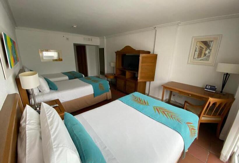 اتاق استاندارد سه نفره, Almirante Cartagena Colombia