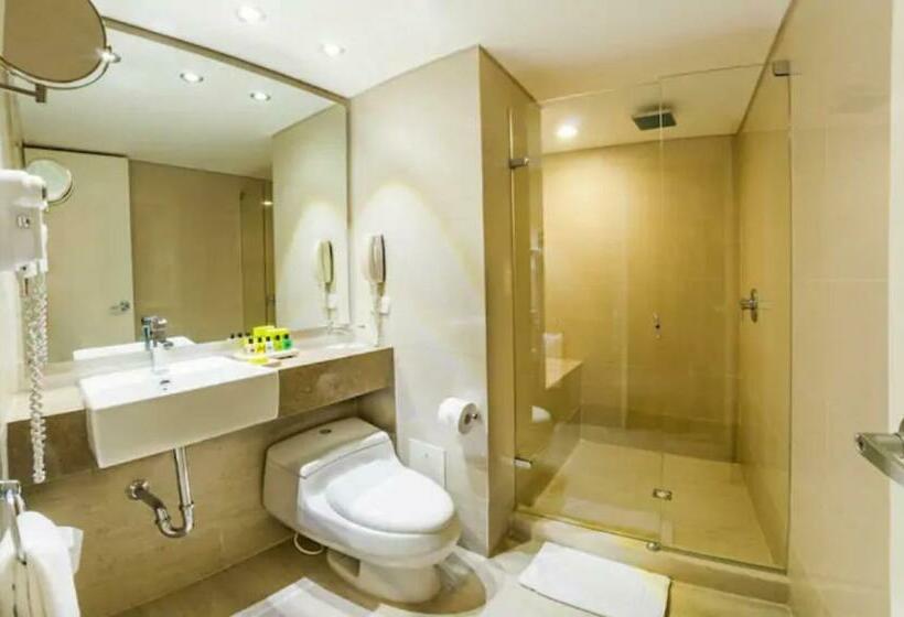 اتاق استاندارد سه نفره, Almirante Cartagena Colombia
