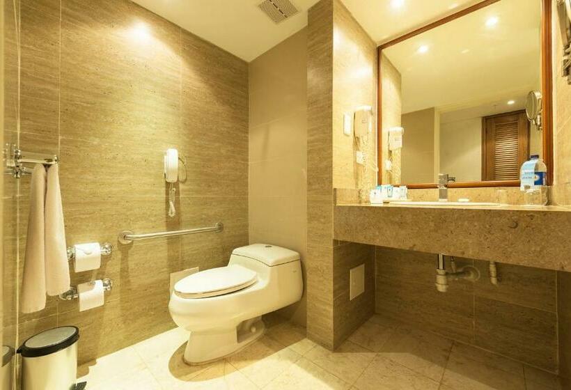 اتاق استاندارد سه نفره, Almirante Cartagena Colombia