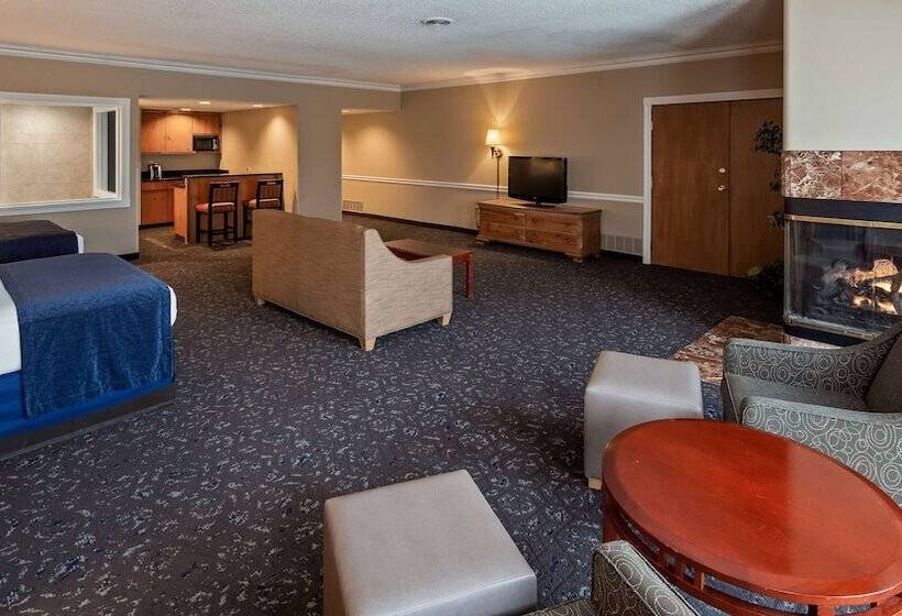 سوئیت با وان آب گرم, Best Western Greenfield Inn