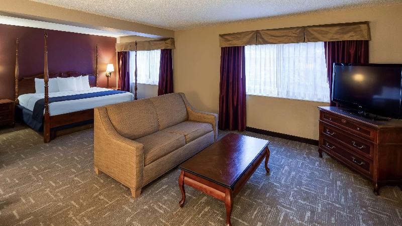 سوئیت با تخت بزرگ, Best Western Greenfield Inn