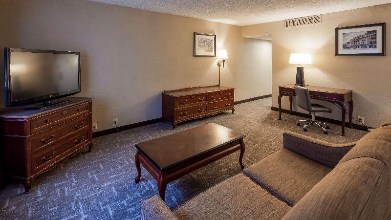سوئیت با تخت بزرگ, Best Western Greenfield Inn
