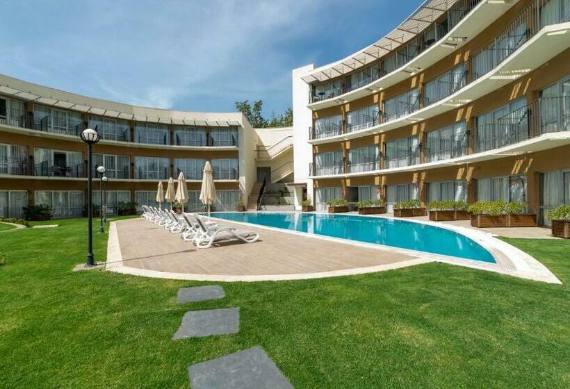 اتاق استاندارد با چشم‌انداز استخر, Duja Bodrum