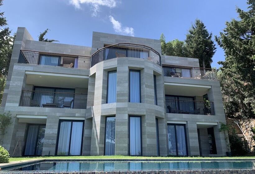 سوییت, Duja Bodrum