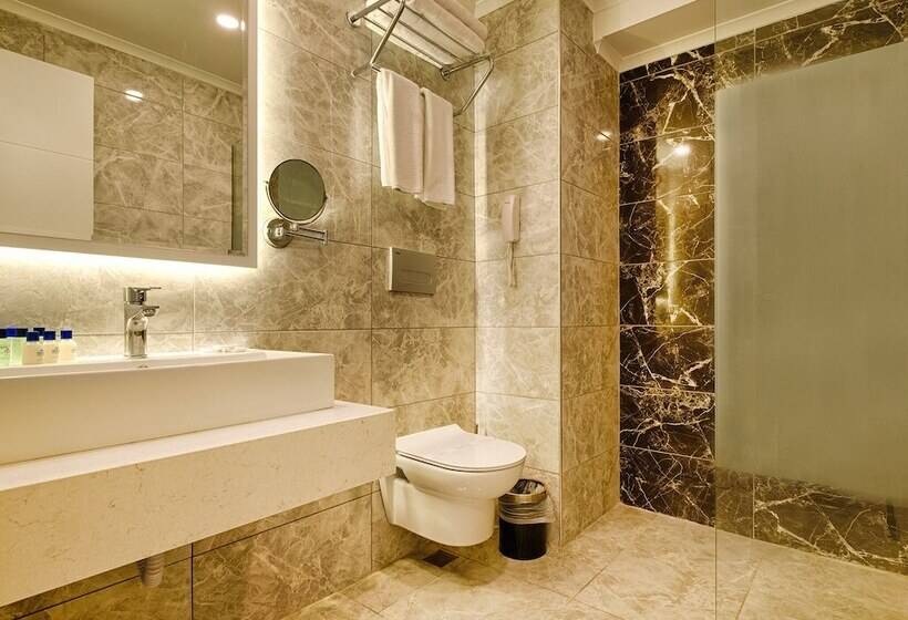 اتاق استاندارد, Grand Uysal Beach & Spa