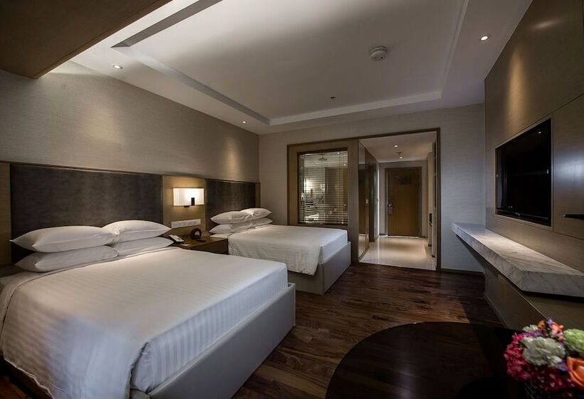 Premium Zimmer mit Balkon, Miri Marriott Resort & Spa