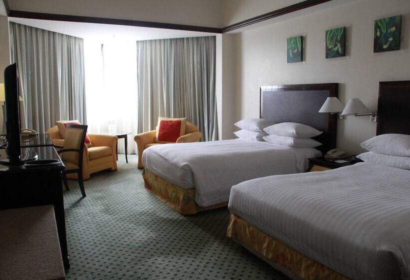 Deluxe Room, Miri Marriott Resort & Spa