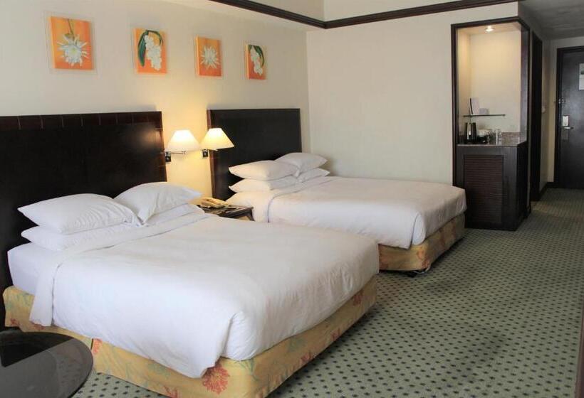 Deluxe Room, Miri Marriott Resort & Spa