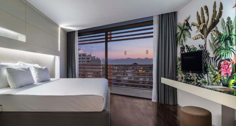 سوییت خانوادگی, Nirvana Cosmopolitan Hotel   Convention & Sports Center
