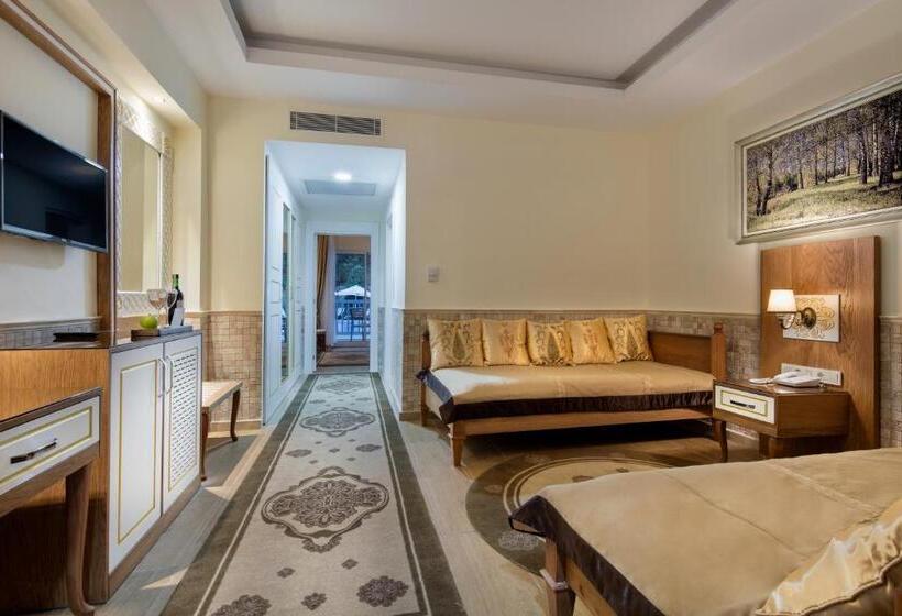 اتاق خانوادگی, Nirvana Dolce Vita   Ultra All Inclusive