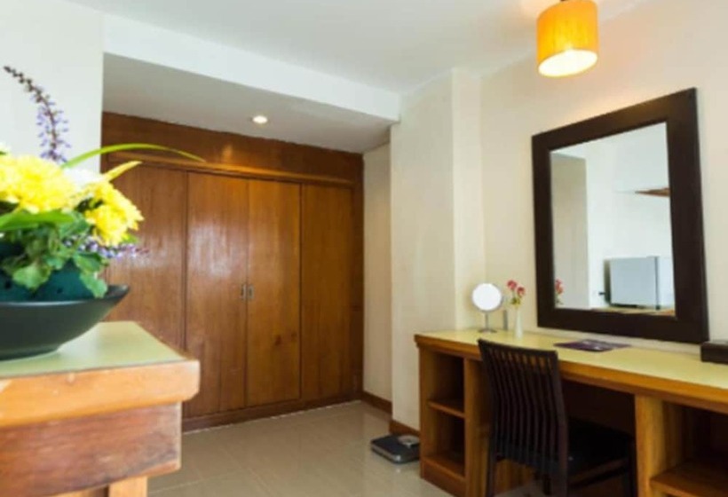 اتاق لوکس, Pattawia Resort & Spa, Pranburi