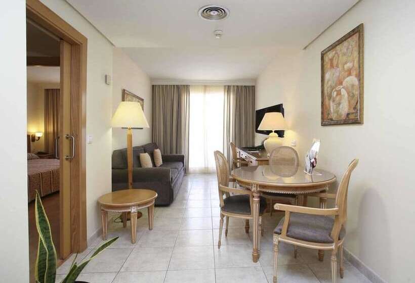 سوییت با چشم‌انداز جانبی دریا, Peñiscola Plaza Suites